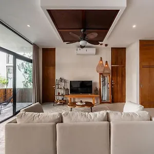 https://meraki-sanctuary-beach-club-access.quintano-roohotels.com
